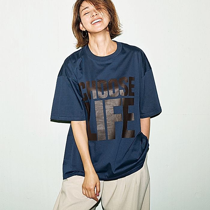 スローガンTシャツ